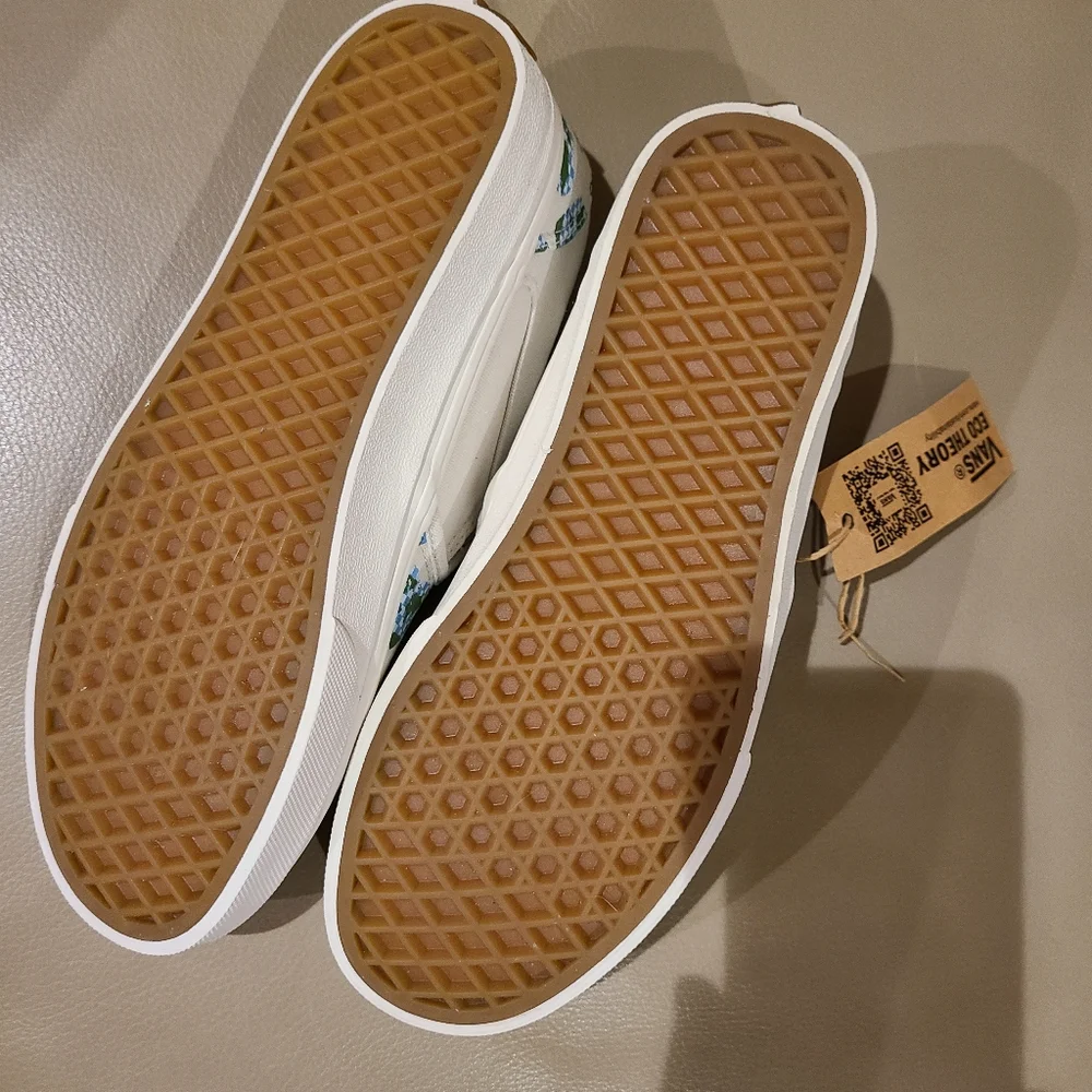 Vans Asher Slip On Sneakers - Picture 3 of 4